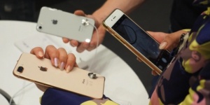Айфон превратится в тыкву? Эксперты оценили вероятность запрета продукции Apple в России