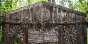 Под знаменитую волжскую турбазу "Чайка" копает администрация Маркса