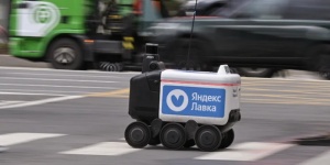 Роботам подключили пилотный режим