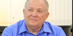 Экс-губернатор Аяцков съездил на ПМЭФ за счет будущего резидента Столыпинского промпарка.