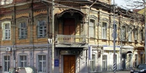 За рубль не продали, хотят за 17 млн - в Саратове выставлен на торги дом-памятник, чуть не ставший гастродвором