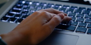 Мягкий, но обтекаемый: эксперты объяснили скрытые угрозы первого в России закона об ИИ