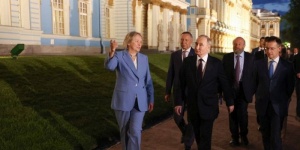 Владимир Путин посетил музей-заповедник "Царское Село"