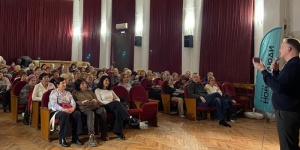 Старшему поколению &mdash; доступ к культуре: партия &laquo;Новые люди&raquo; представила в Саратове &laquo;Чеховскую карту&raquo;